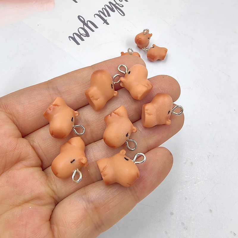 Resin Art Jewelry Kit - 10 adet Sevimli Küçük Kapibara Takılar